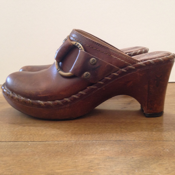 FRYE LEATHER CLOGS 6 - Picture 3 of 5
